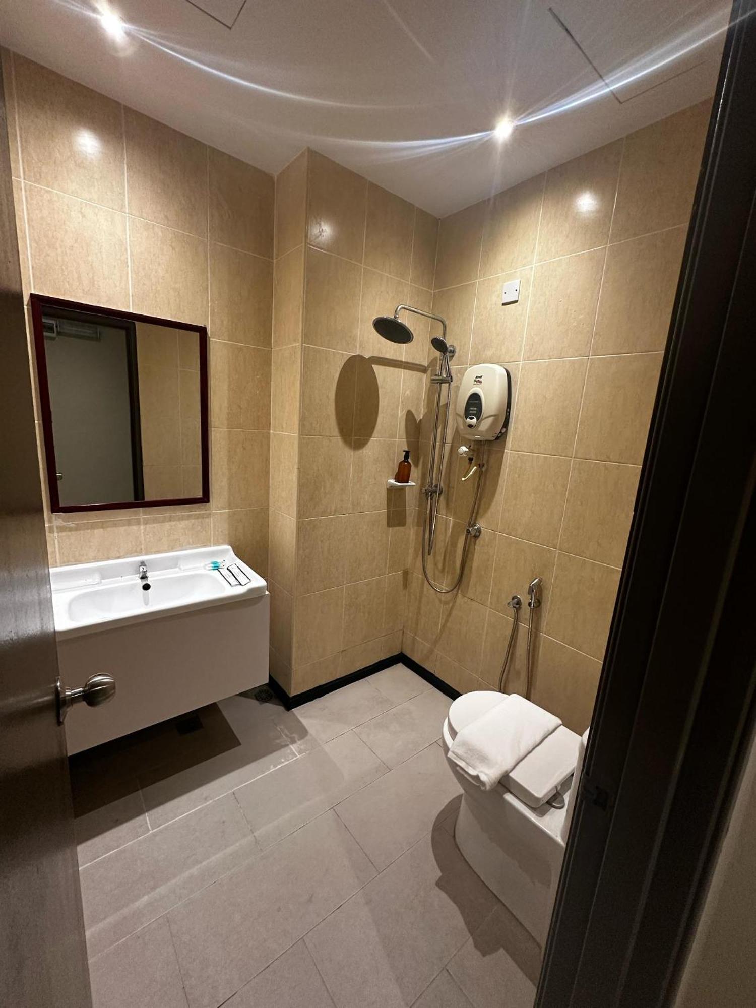 Kingston Hotel 12 - Jalan Raja Laut, Kl Kuala Lumpur Extérieur photo